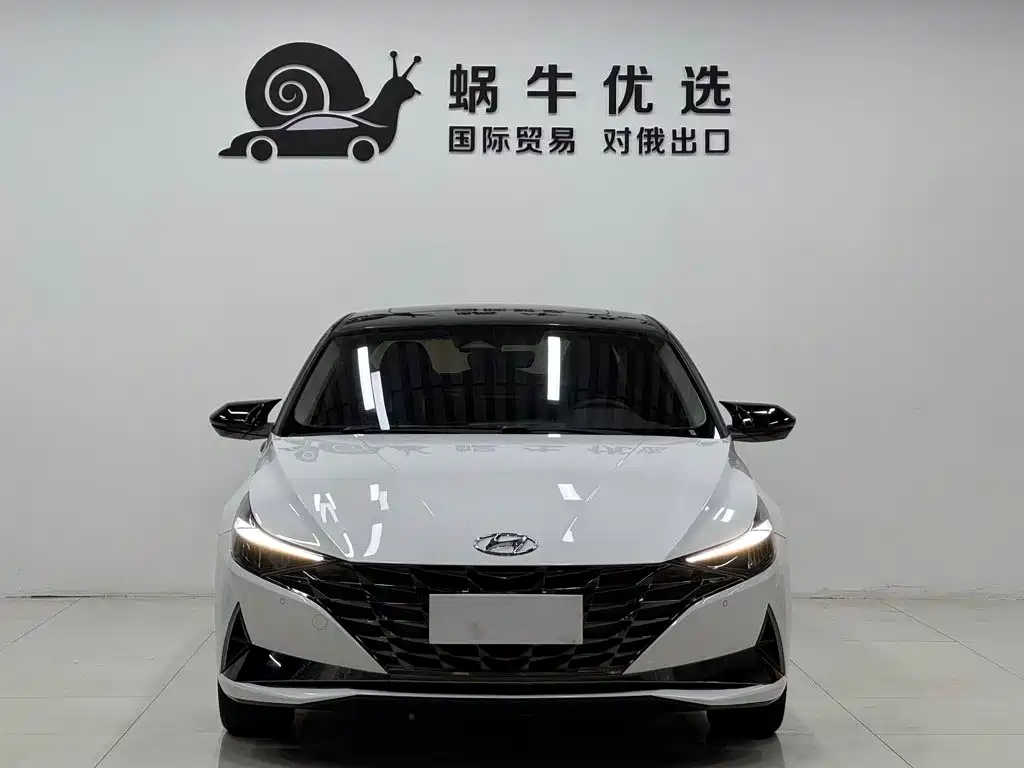 Hyundai Elantra 2023