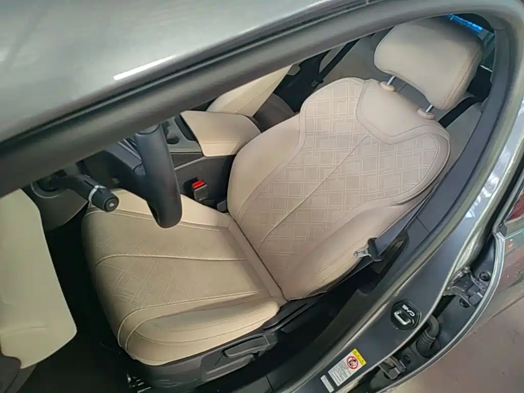 BYD Qin PLUS 2025 — фото 11