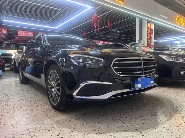 Mercedes-Benz E-Class 2022