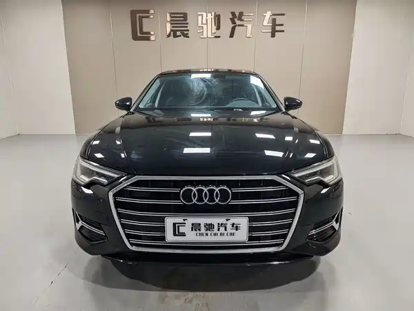Audi A6L 2022