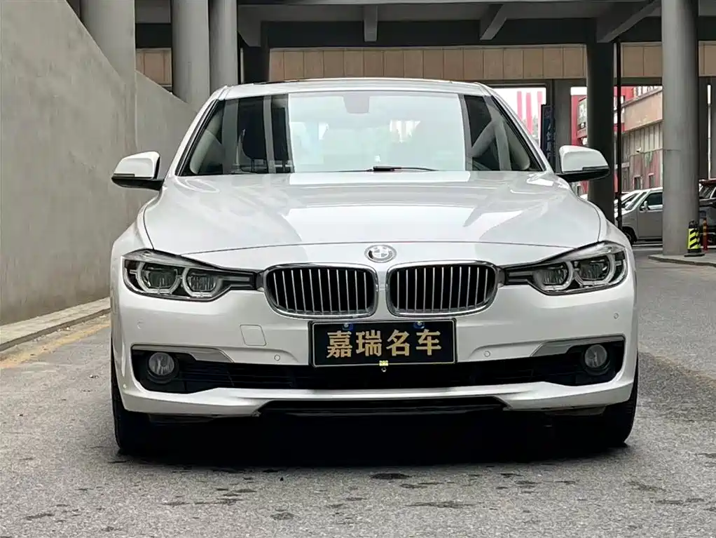 BMW 3 Series 2018 — фото 2