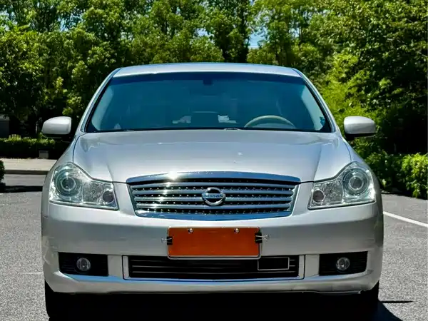 Nissan Fuga 2005