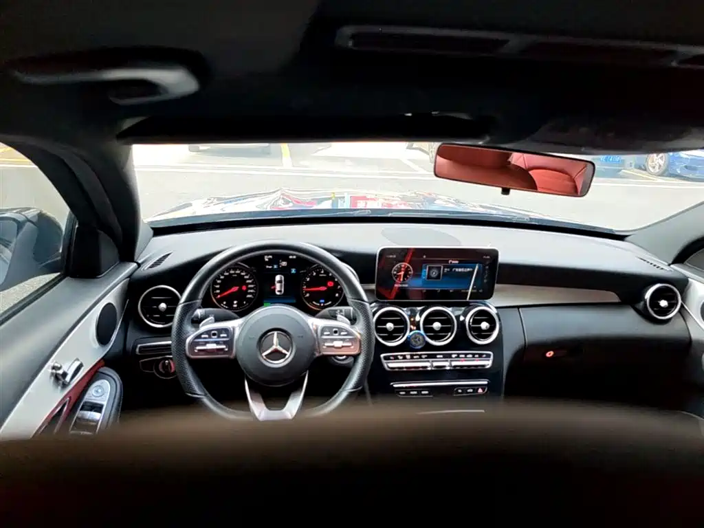 Mercedes-Benz C-Class 2019 — фото 10