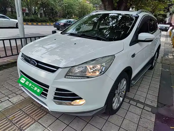 Ford Kuga 2016