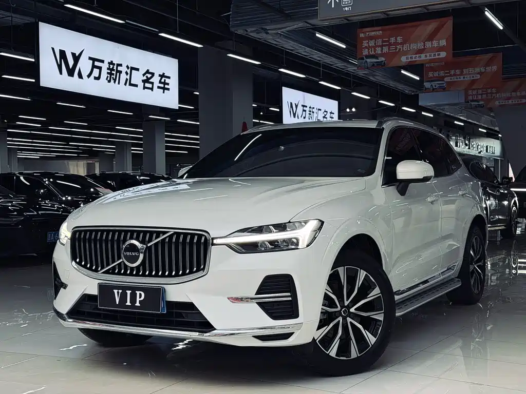 Volvo XC60 2022