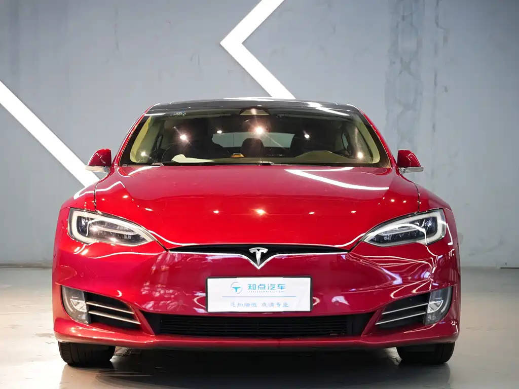 Tesla Model S 2017 — фото 2