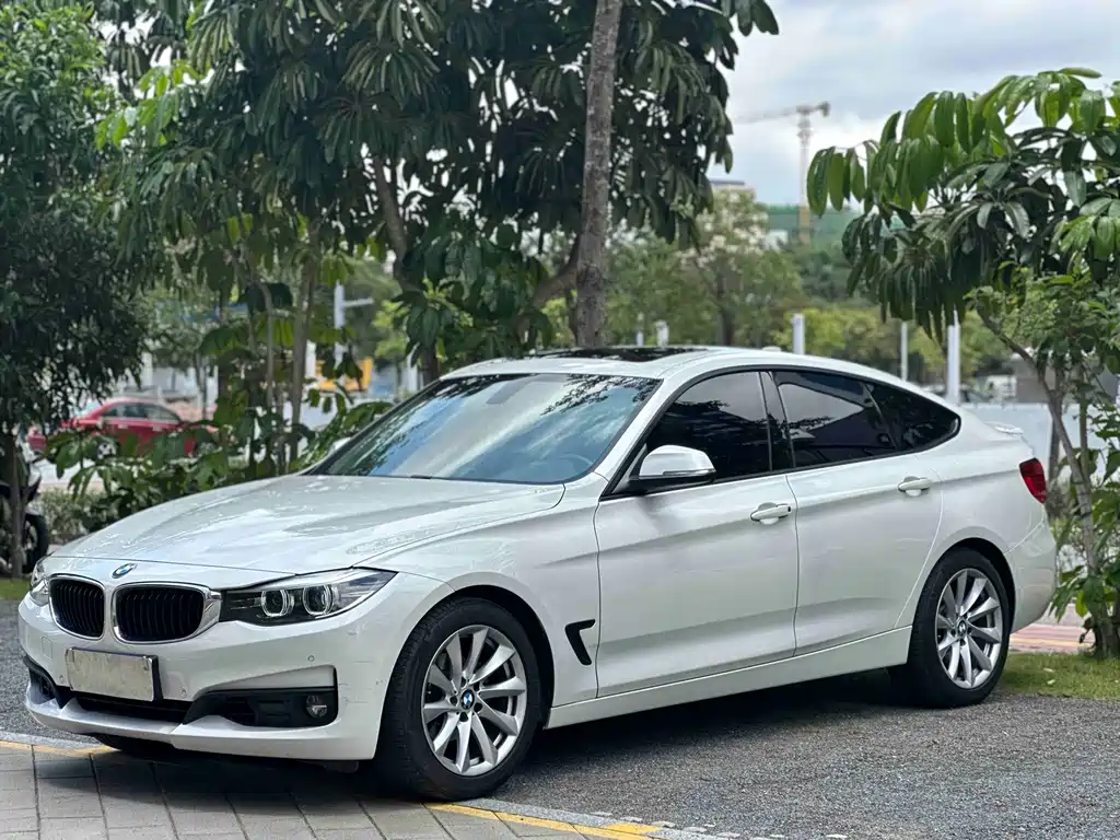BMW 3 Series GT 2019 — фото 1
