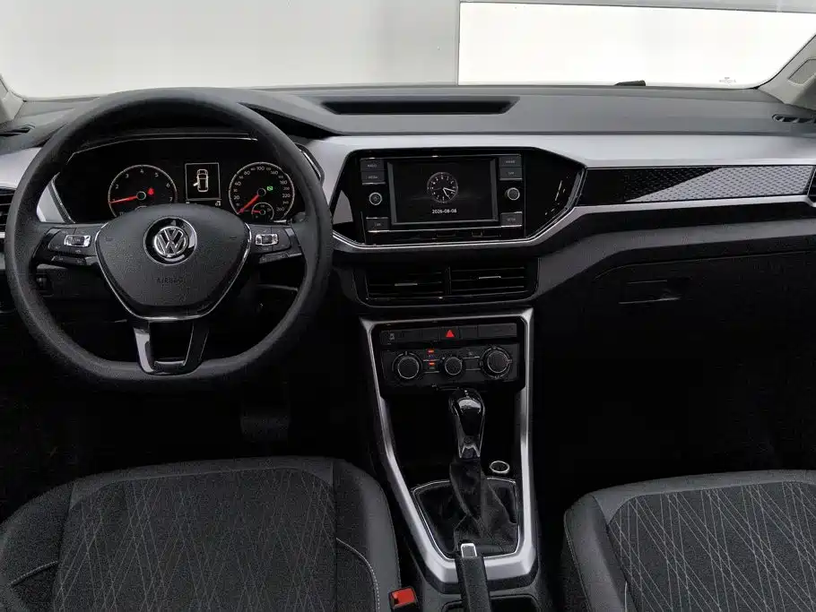Volkswagen T-Cross 2020 — фото 12
