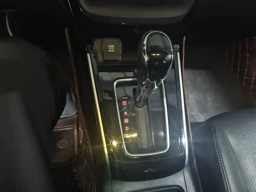 Nissan Sylphy 2018 — фото 14