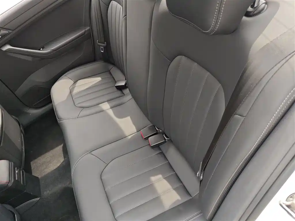 Volkswagen Jetta 2019 — фото 17