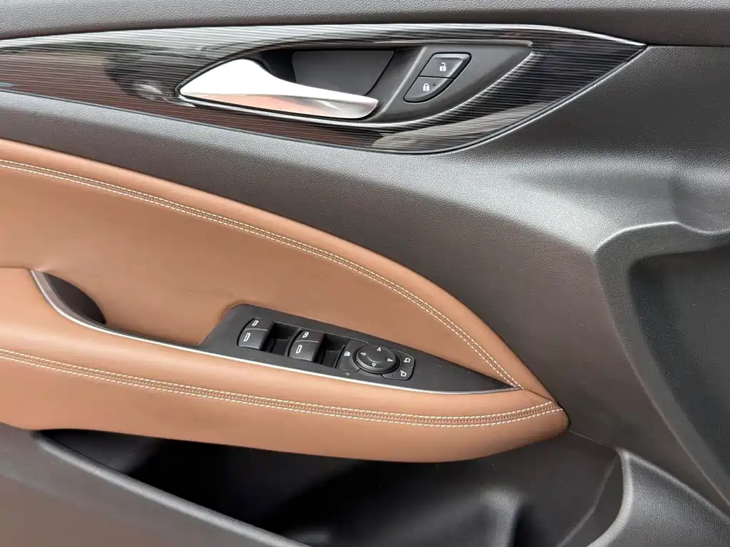 Buick Regal 2022 — фото 16