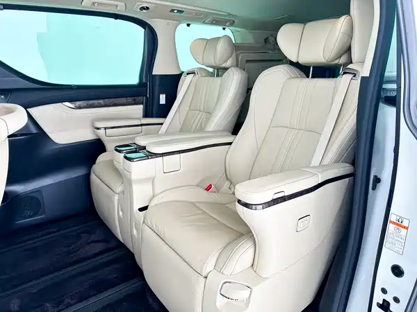 Toyota Vellfire 2020