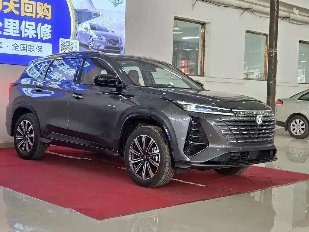Changan CS75 PLUS 2025 — фото 3