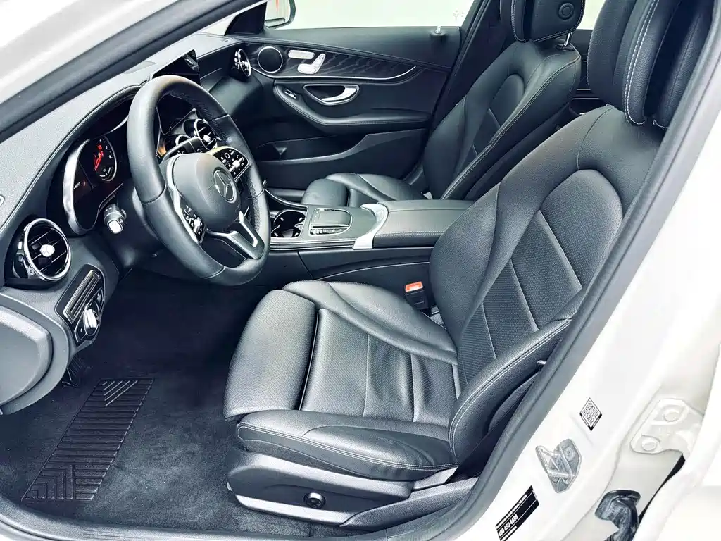 Mercedes-Benz C-Class 2019 — фото 13