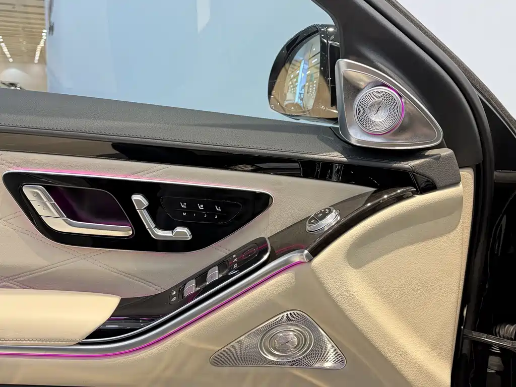 Mercedes-Benz Maybach S-Class 2023 — фото 10