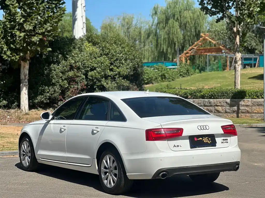 Audi A6L 2015 — фото 14