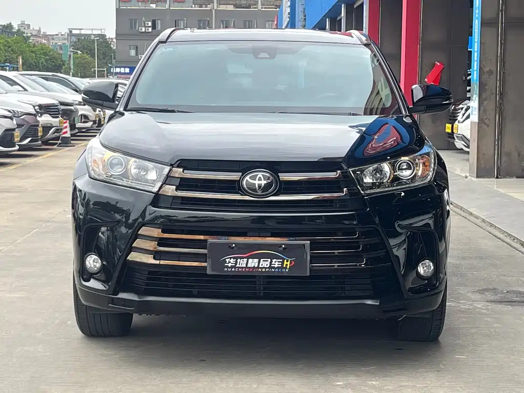 Toyota Highlander 2020 — фото 2