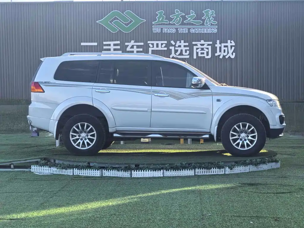 Mitsubishi Pajero Sport 2016 — фото 4