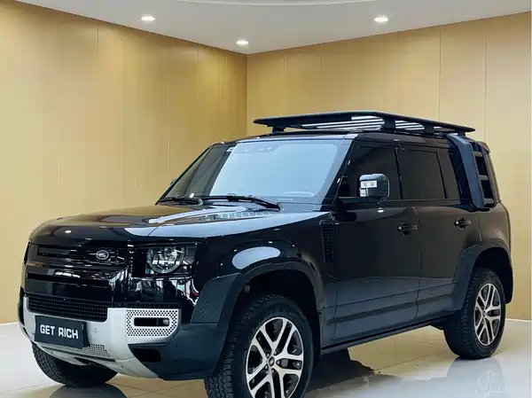 Land Rover Defender 2025