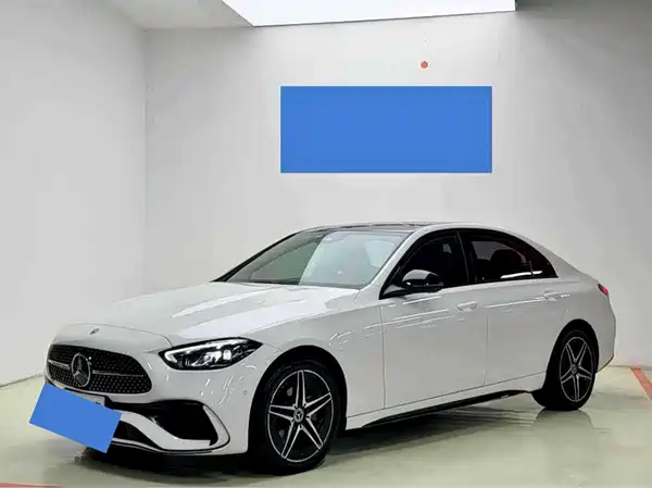 Mercedes-Benz C-Class 2024
