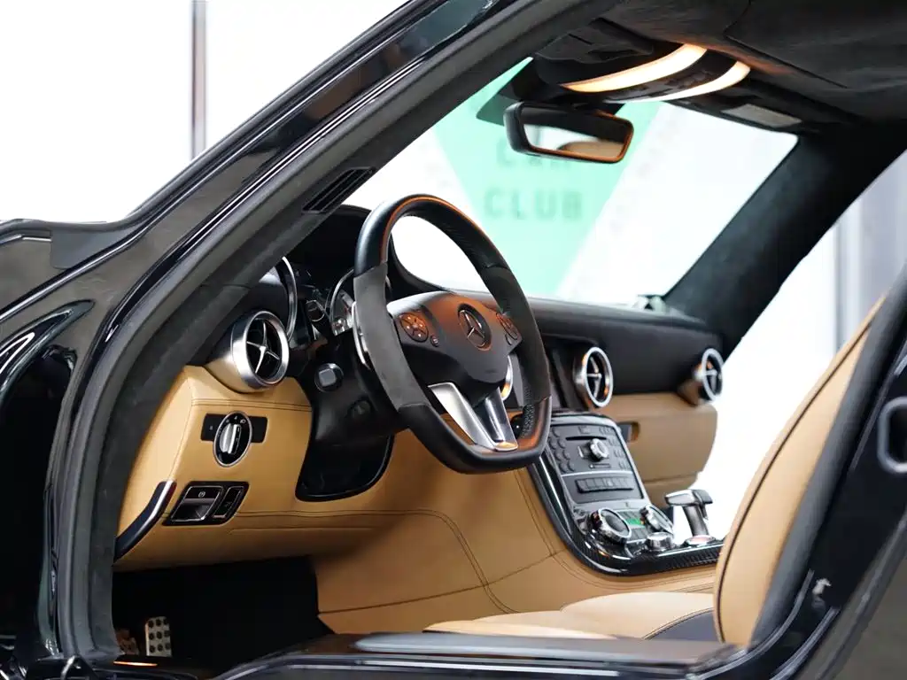 Mercedes-Benz SLS AMG 2013 — фото 23