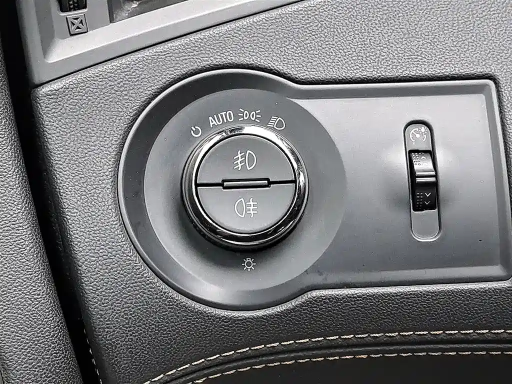 Buick LaCrosse 2015 — фото 21