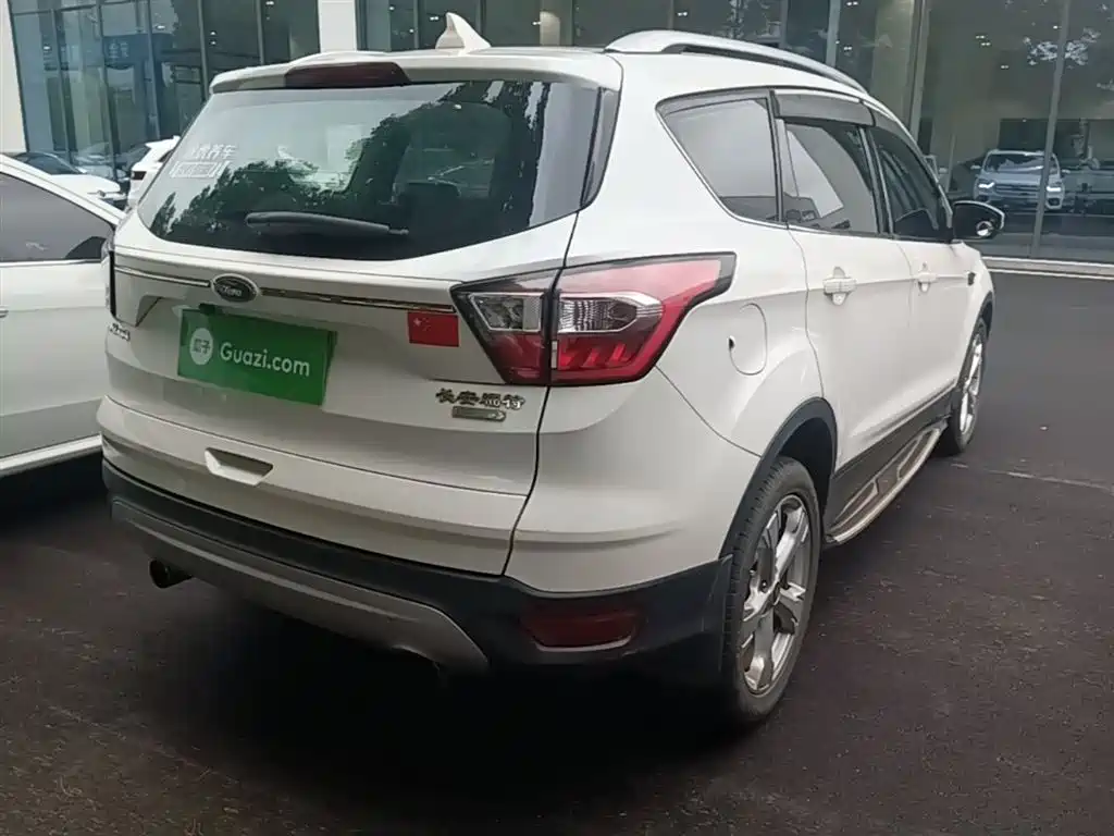 Ford Kuga 2017 — фото 5