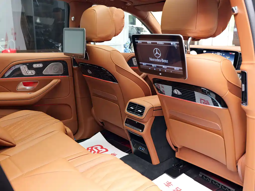 Mercedes-Benz GLS — фото 26