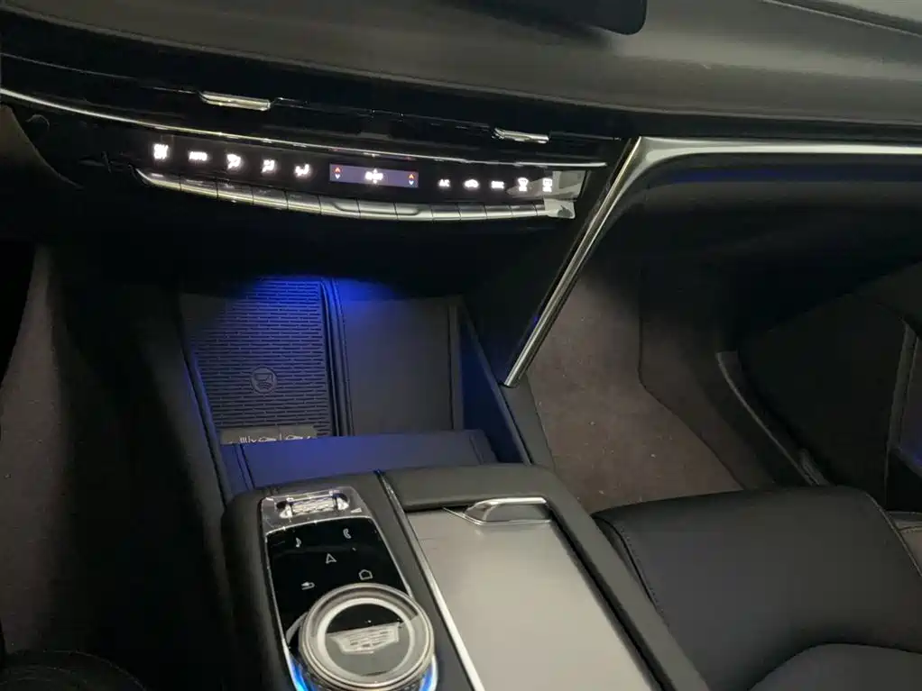 Cadillac CT6 2025 — фото 9