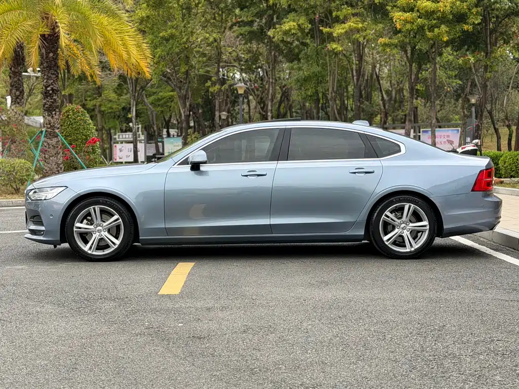 Volvo S90 2018 — фото 8