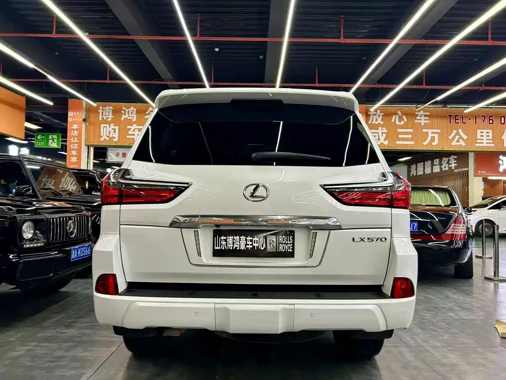 Lexus LX 2023 — фото 19