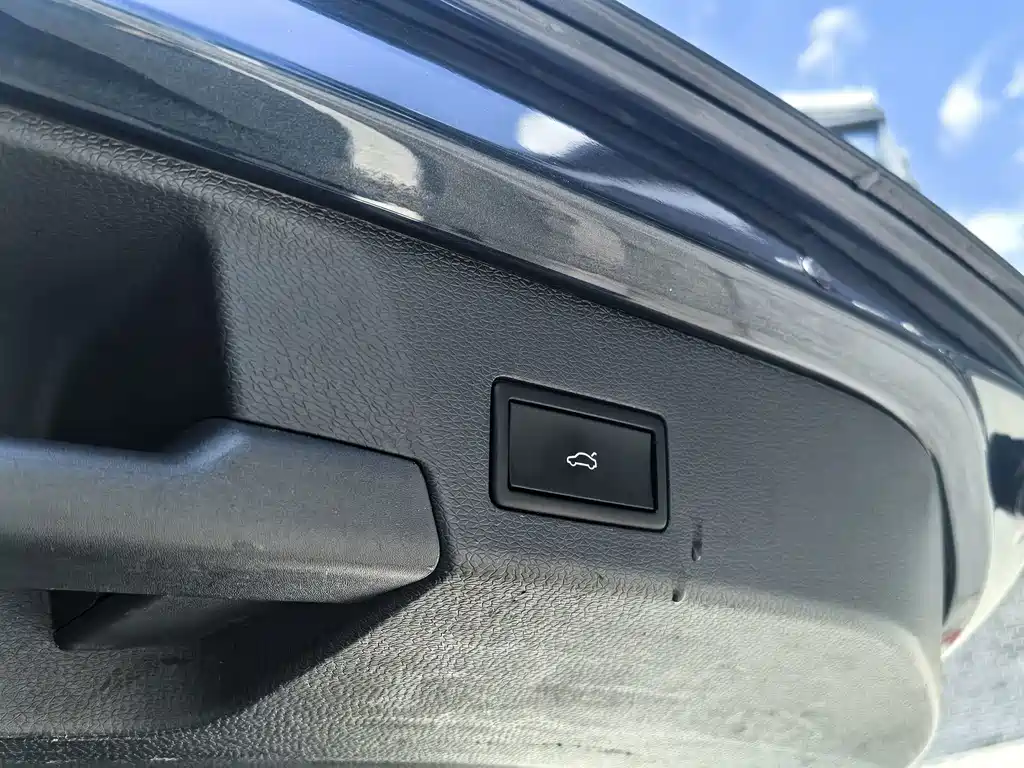 Volkswagen ID 6 CROZZ 2022 — фото 20