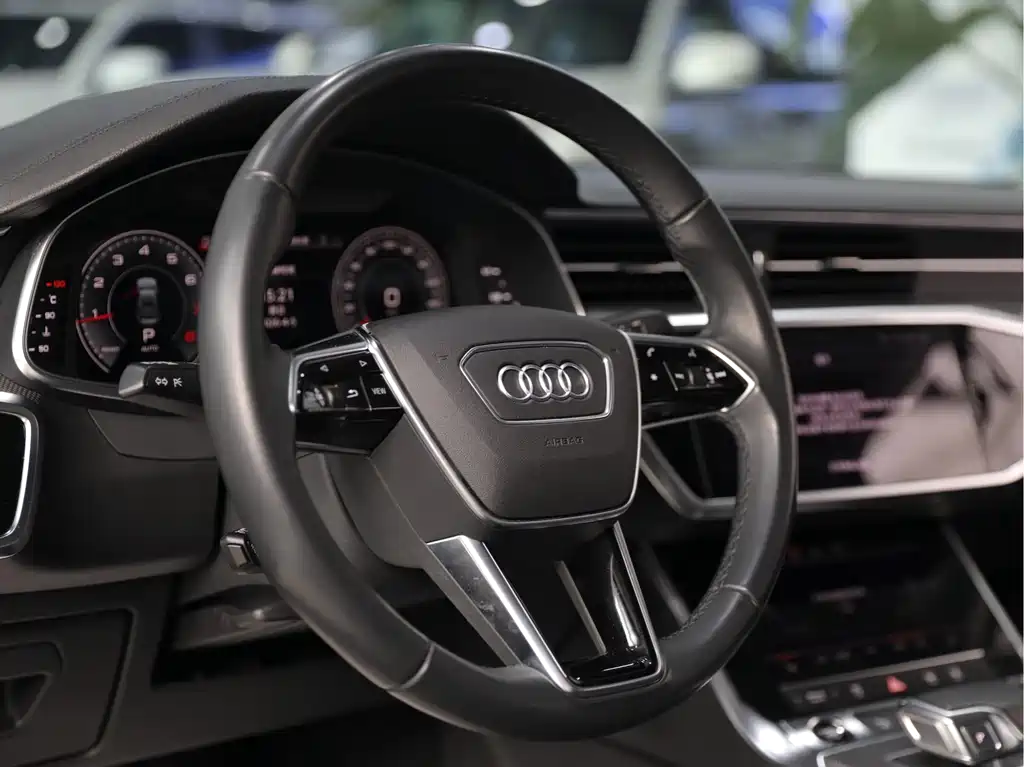 Audi A6L 2022 — фото 8