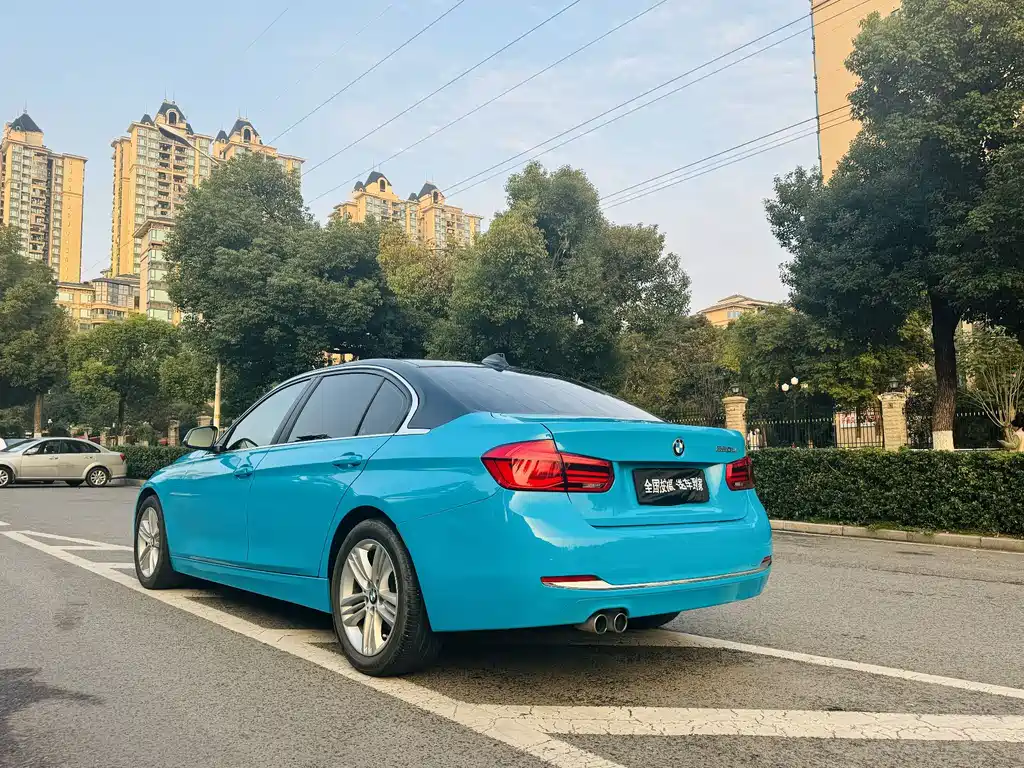 BMW 3 Series 2017 — фото 15