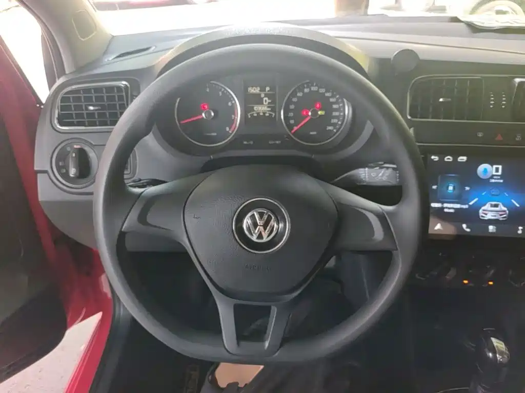 Volkswagen Polo 2015 — фото 11