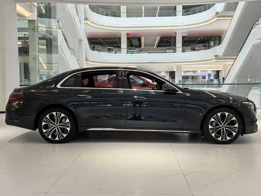 Mercedes-Benz E-Class New Energy 2025 — фото 9