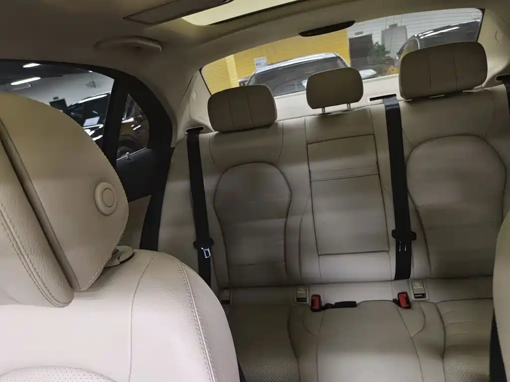Mercedes-Benz C-Class 2017