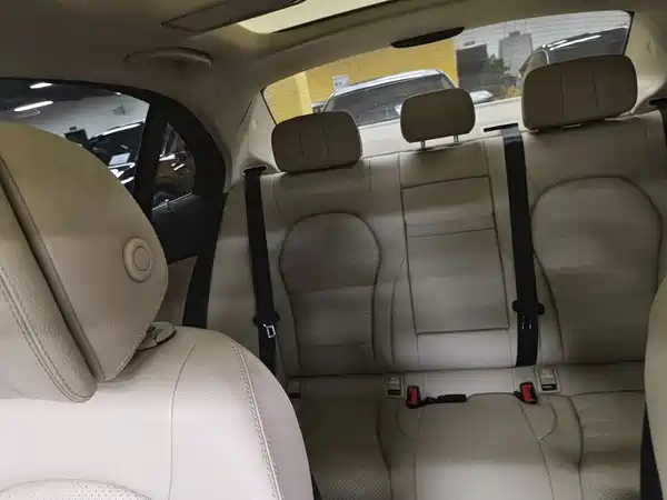 Mercedes-Benz C-Class 2017