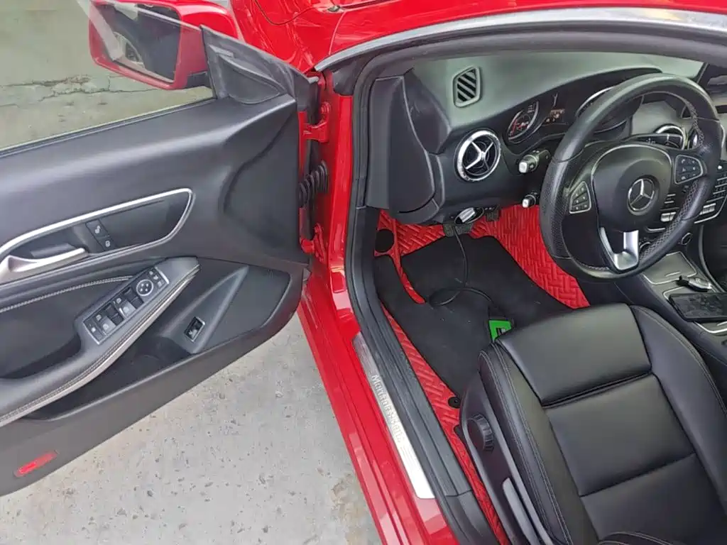 Mercedes-Benz CLA 2018 — фото 16