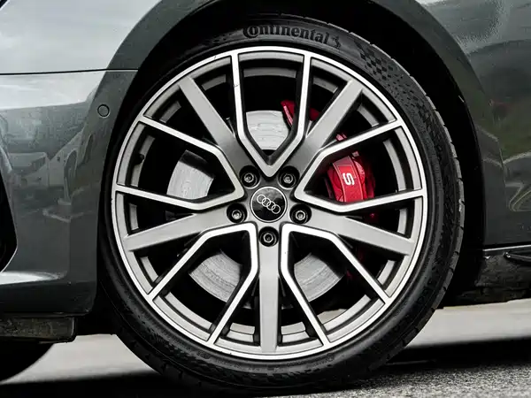 Audi S4 2024