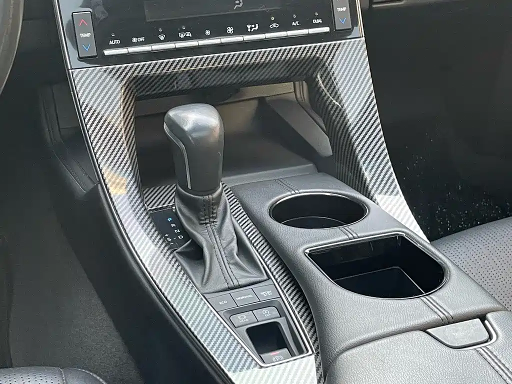 Toyota Avalon 2022 — фото 15
