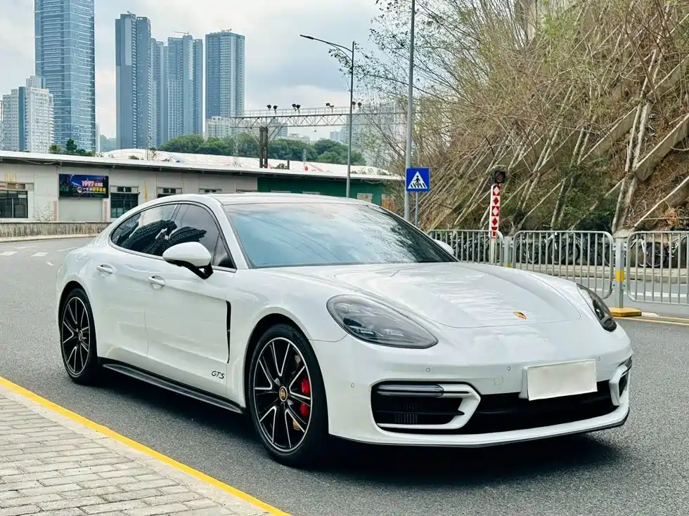 Porsche Panamera 2023 — фото 3