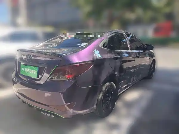 Hyundai Accent 2015