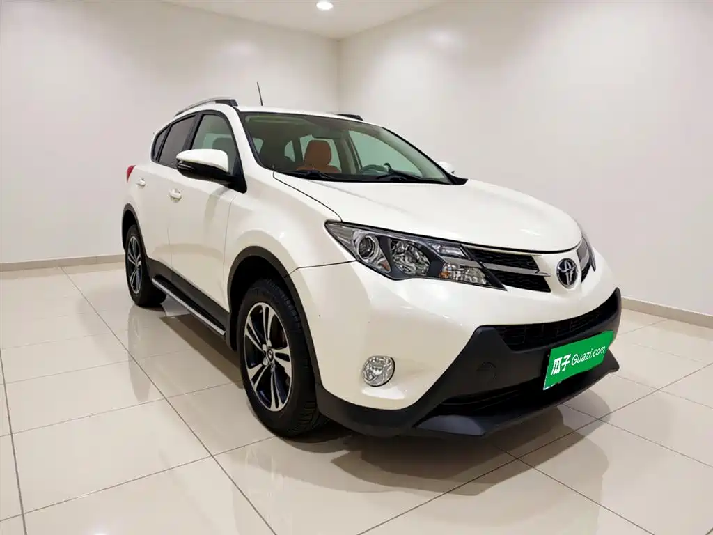 Toyota RAV4 2015