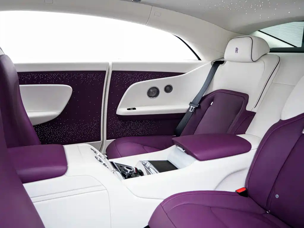 Rolls-Royce Phantom 2025 — фото 16
