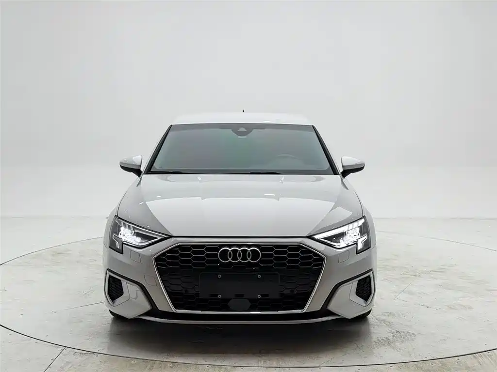 Audi A3 2021 — фото 2