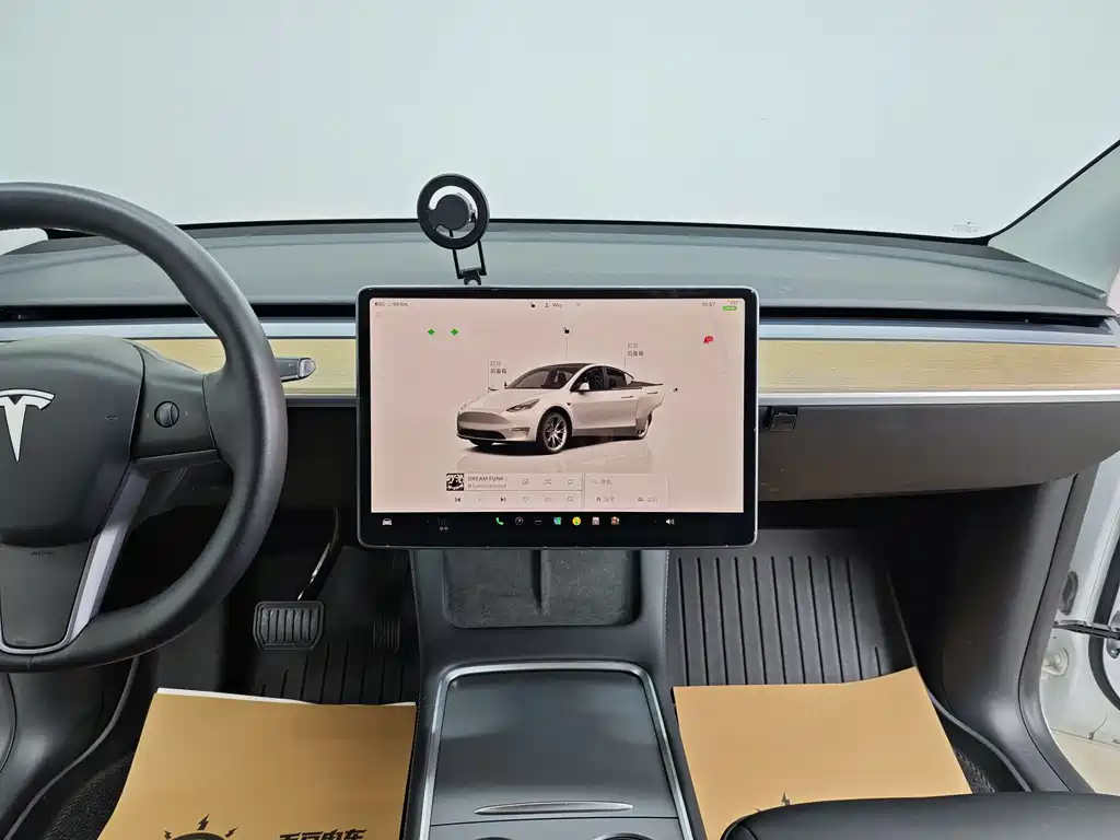 Tesla Model Y 2022 — фото 16