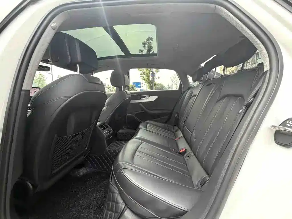 Audi A4L 2023