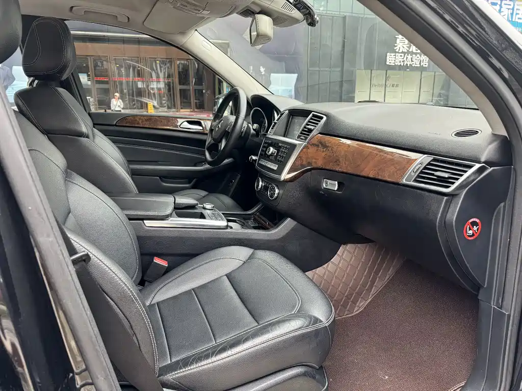 Mercedes-Benz M-Class 2014 — фото 10