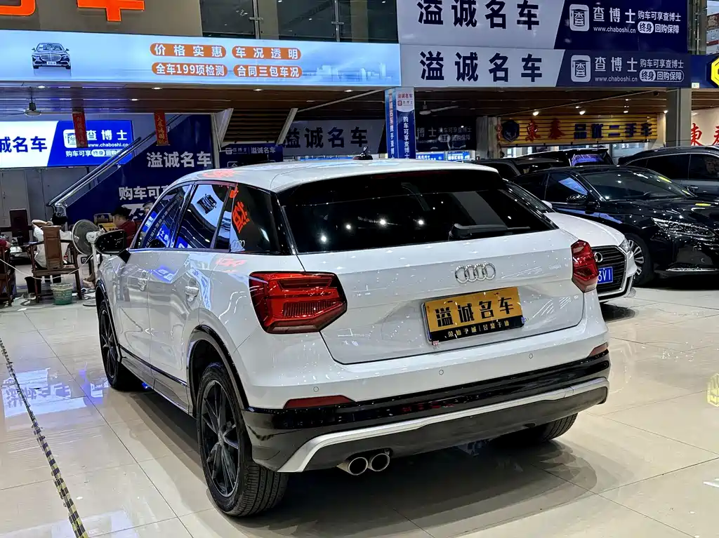 Audi Q2L 2021 — фото 13